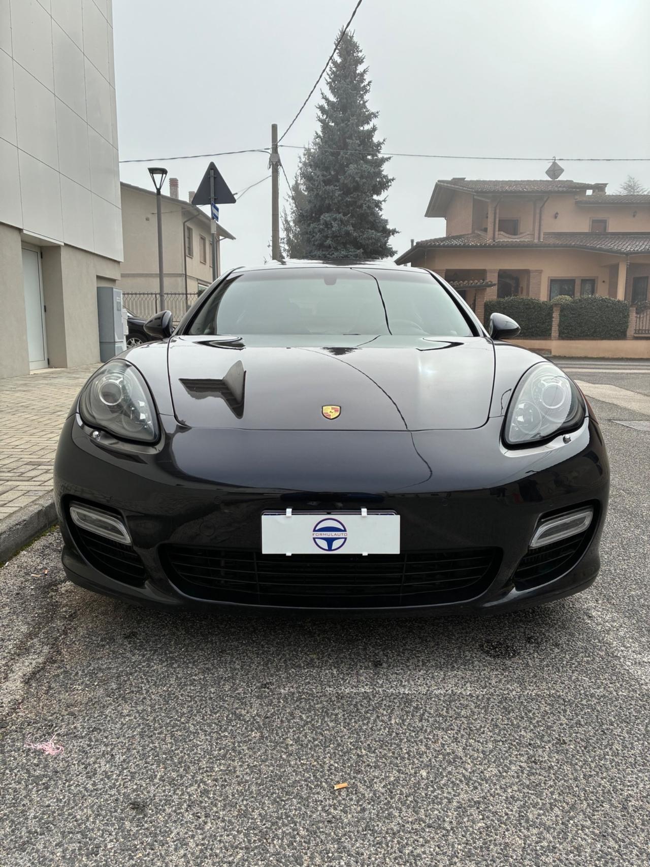 Porsche Panamera 4.8 Turbo