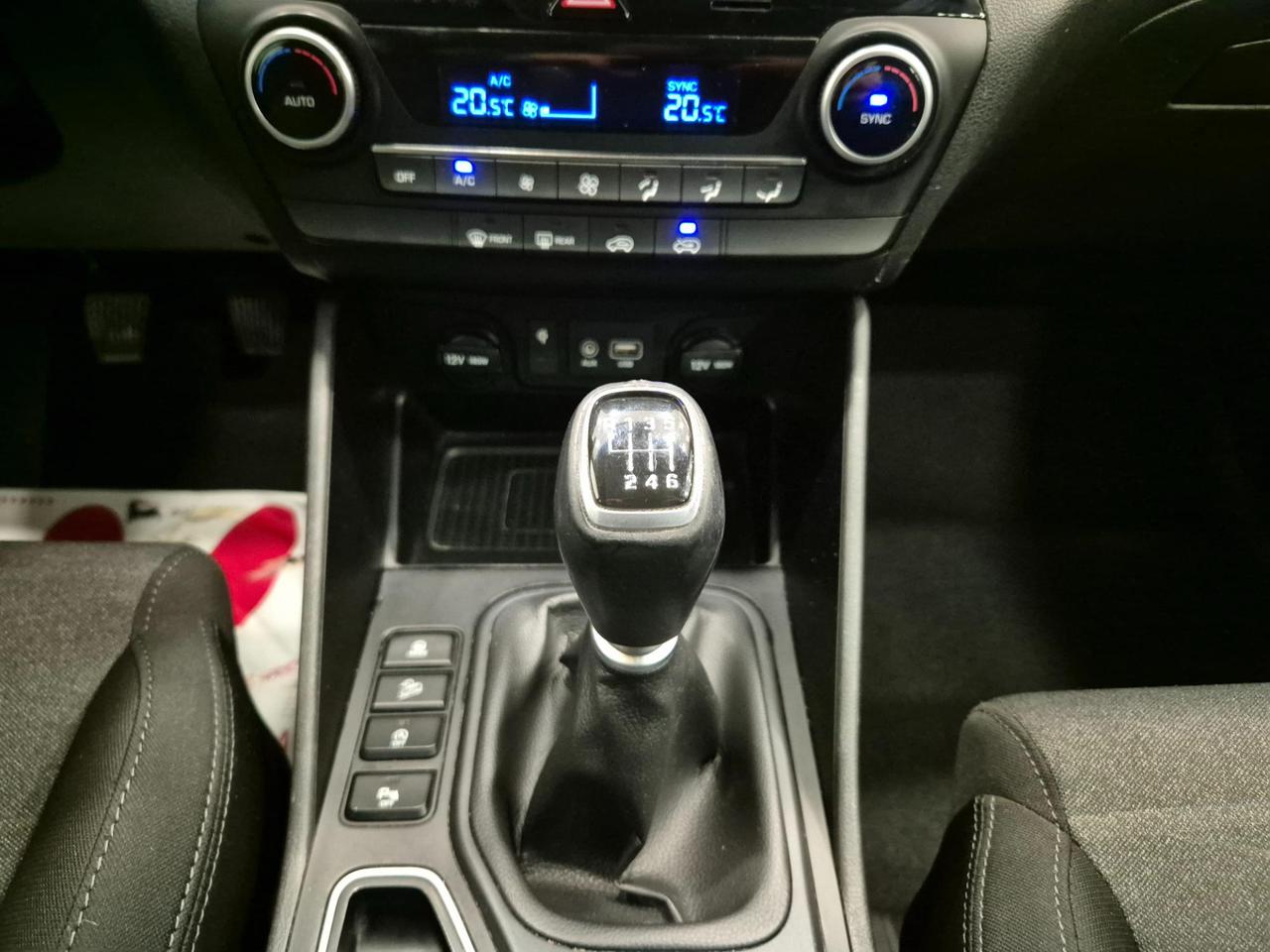 Hyundai Tucson 1.6 crdi Xprime 2wd 115cv - NEOPATENTATI - UNIPROPRIETARIO - Cruise/Lim - Cam