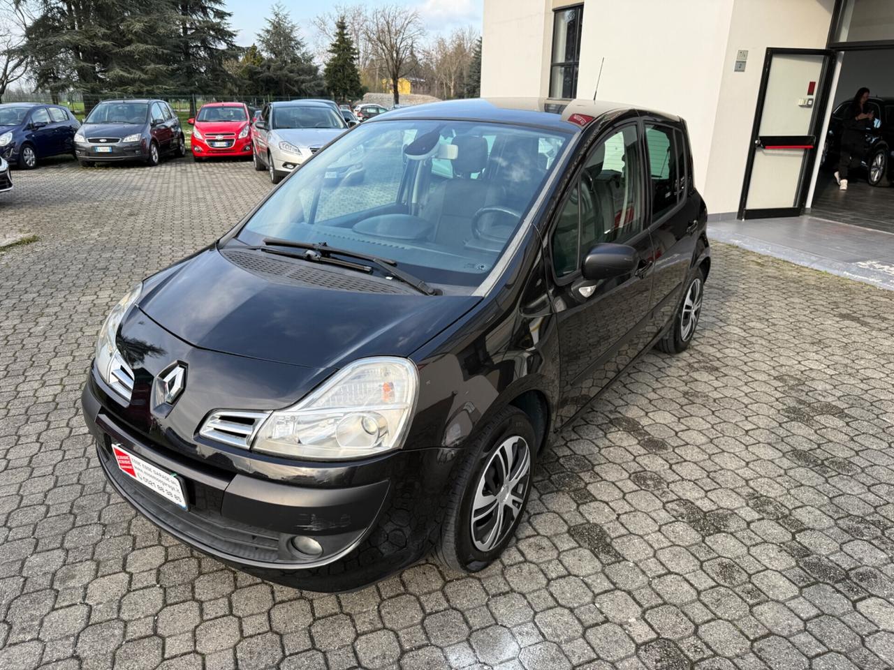 Renault Modus 1.2 b.|NEOPATENTATI