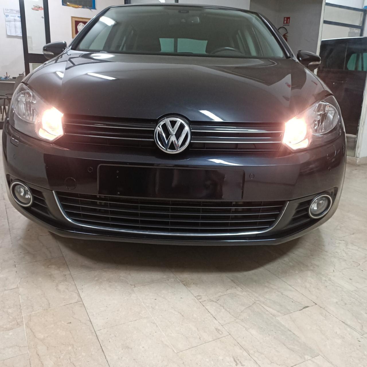 Volkswagen Golf 1.6 TDI DPF 5p. Highline - ANNO 2011 CON TAGLIANDO EFFETTUATO DELLA DISTRIBUZIONE