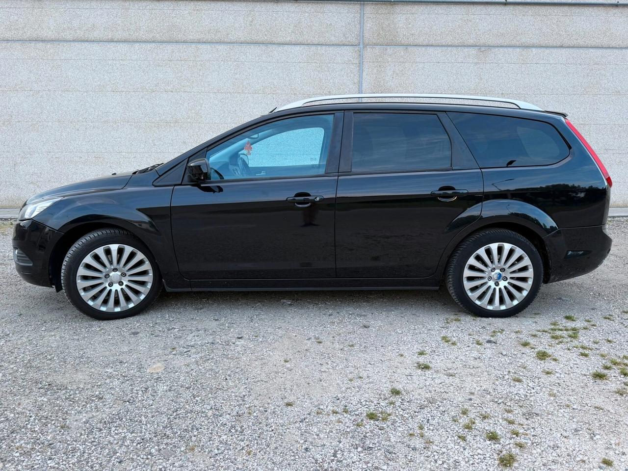FORD FOCUS 2.0 TITANIUM CAMBIO AUTOMATICO