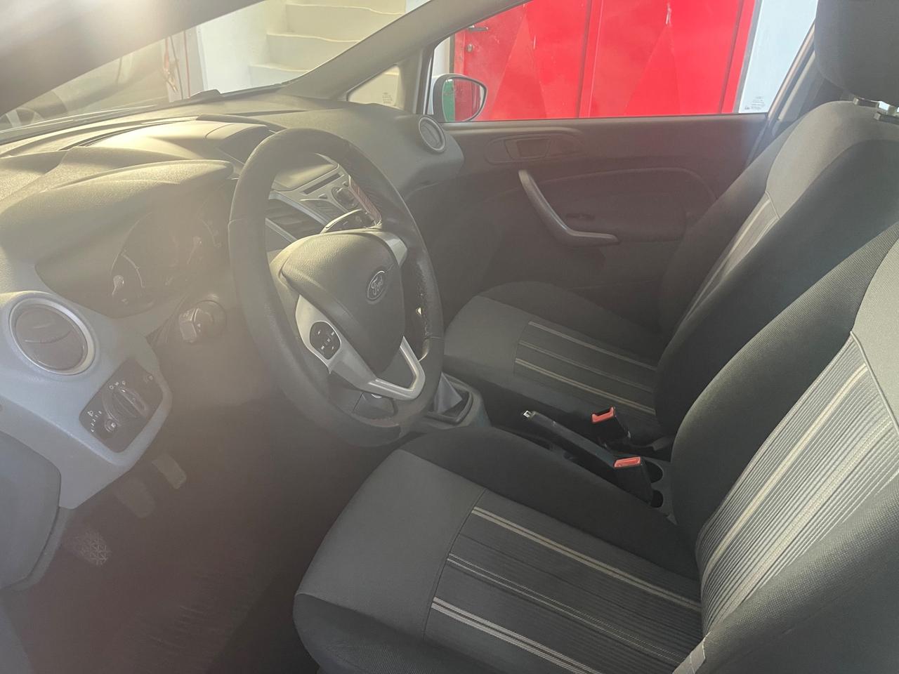 Ford Fiesta Fiesta+ 1.2 82CV 5 porte SI NEOPATENTATI