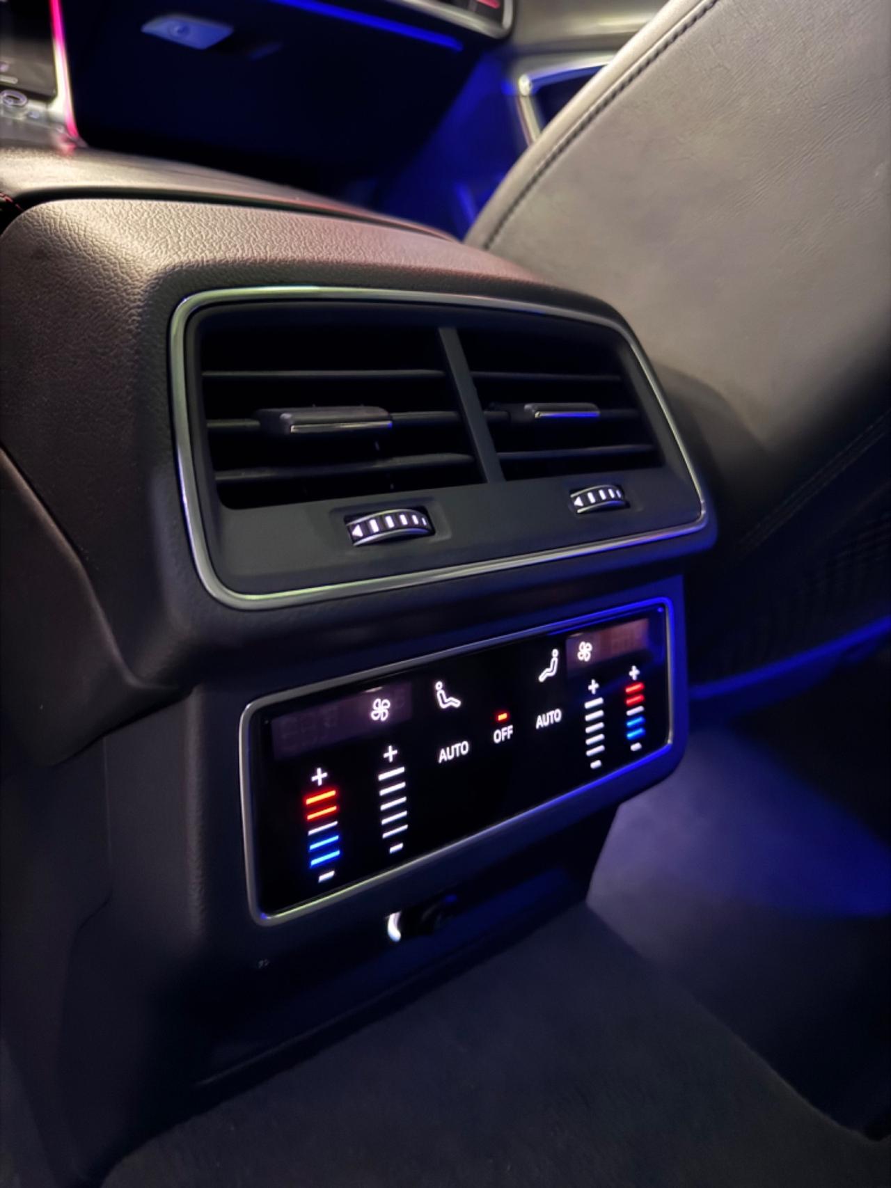 Audi RS6 V8 600 CV CERTIFICATA IVA INCLUSA TETTO CARBONCERAMICI OK PERMUTE