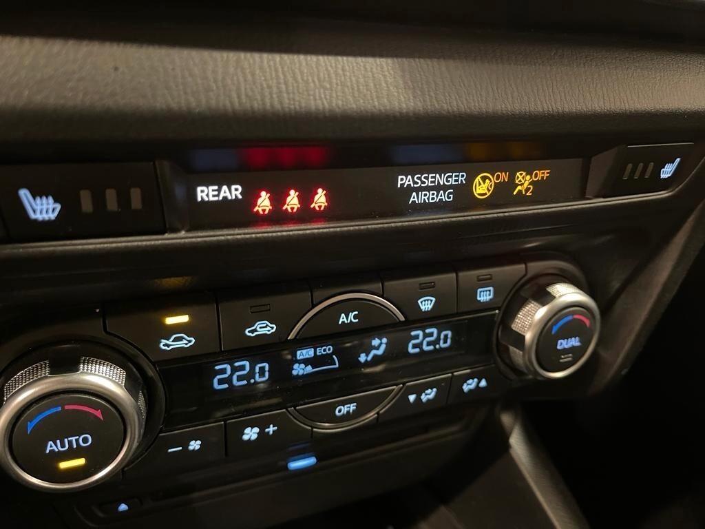 Mazda 3 EXCEED 1.5 Skyactiv-D Aut.