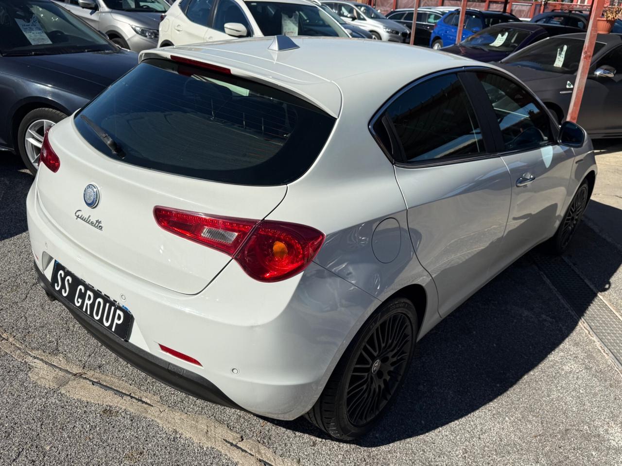 Giulietta 1.6 JTDm 105 CV Exclusive-pelle-Navi-perfetta