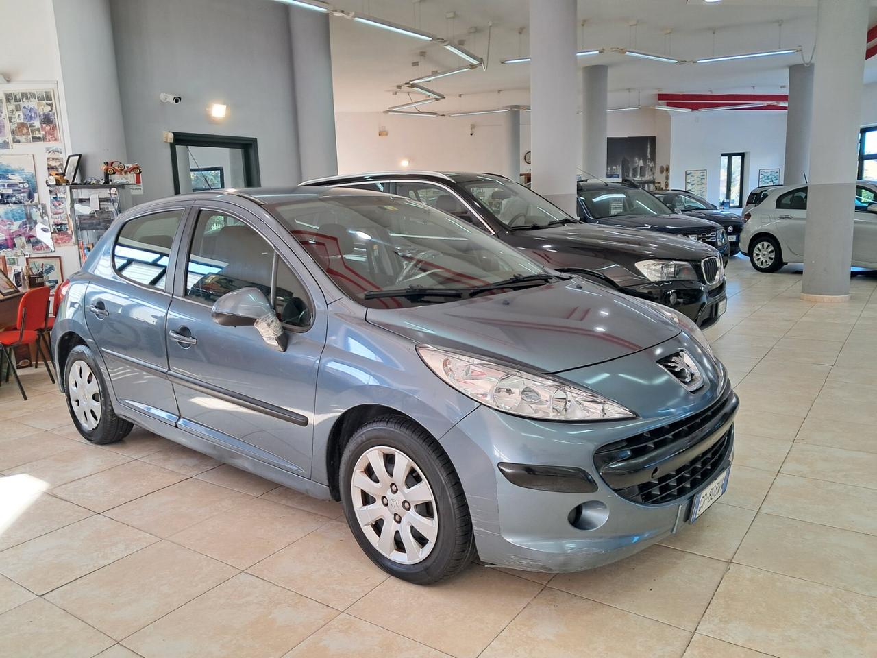 Peugeot 207 1.4 HDi 70CV 5p. X Line