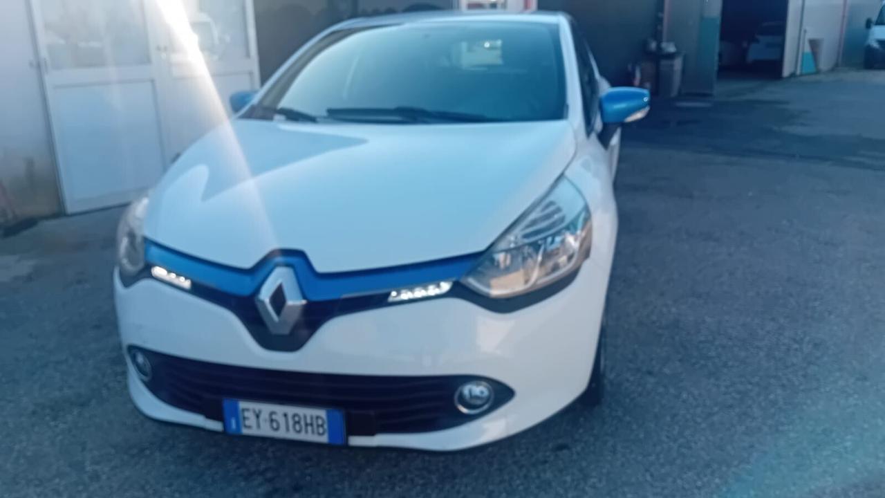 Renault clio 1.5 dci/75 cv-full-2015