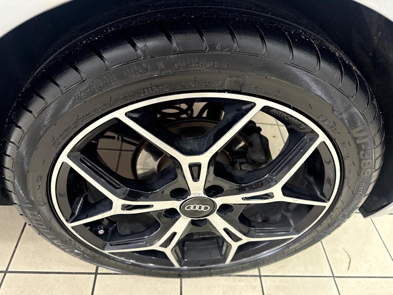 Audi A1 1.8 benzina 192cv S Line