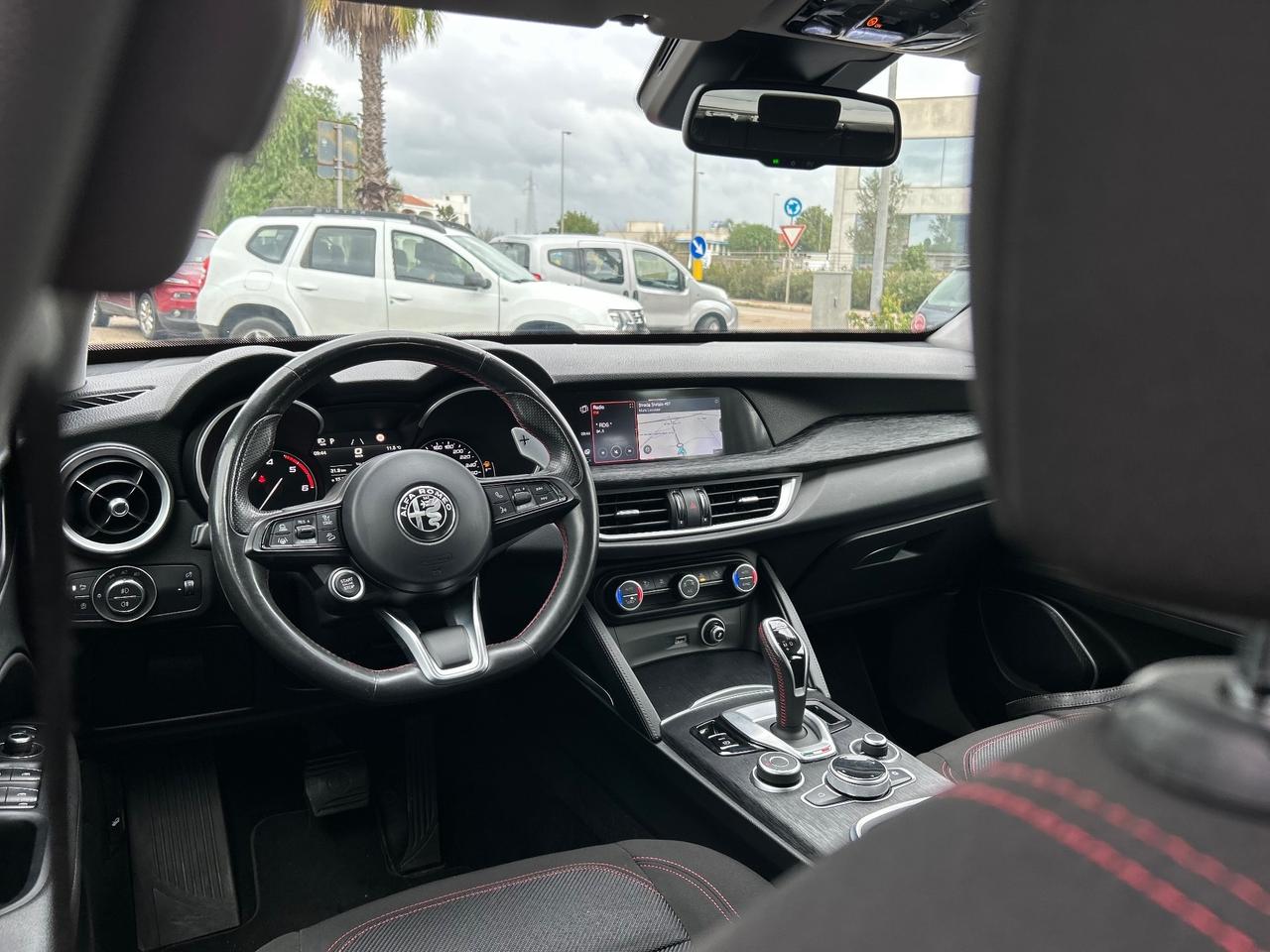 Alfa Romeo Stelvio 2.2 Turbodiesel 160 CV AT8 RWD Business