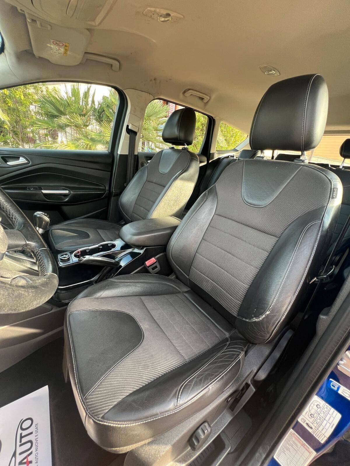 Ford Kuga 2.0 TDCI 150 CV S&S 4WD Titanium