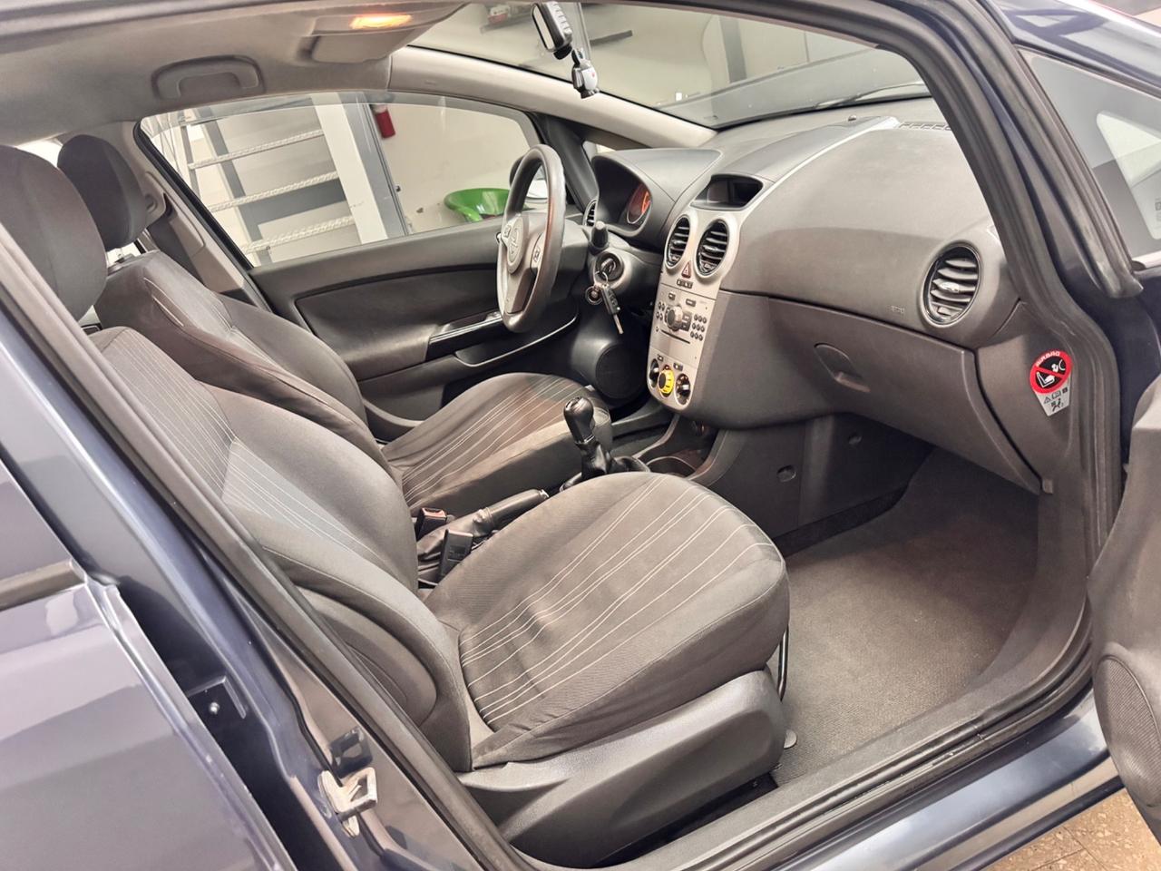 Opel Corsa 1.2 5 Porte Benz/Gpl Cosmo - 2009