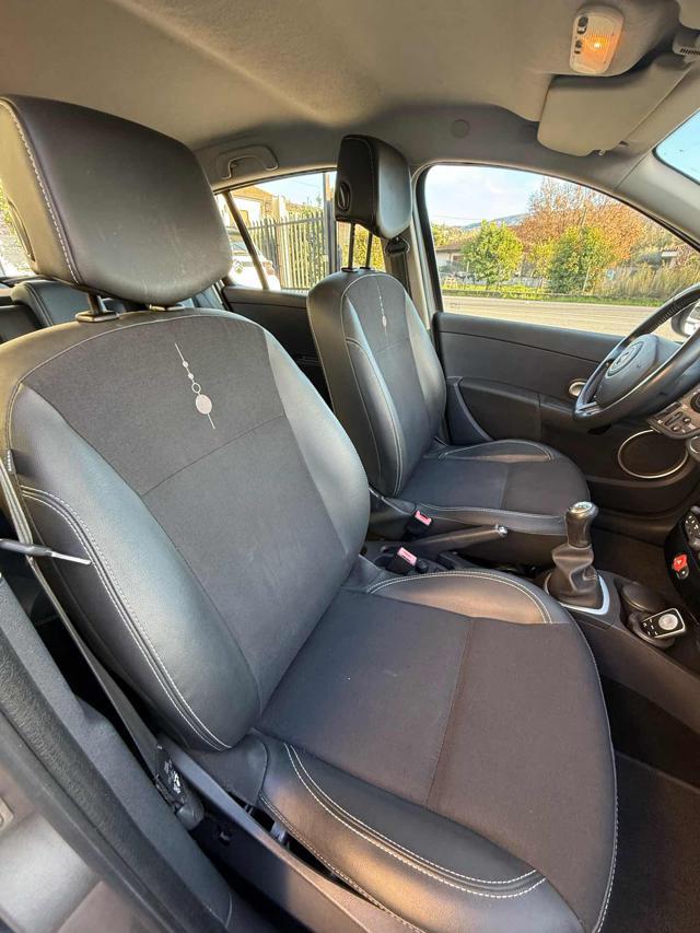 RENAULT Clio 1.2 16V 5 porte Dynamique