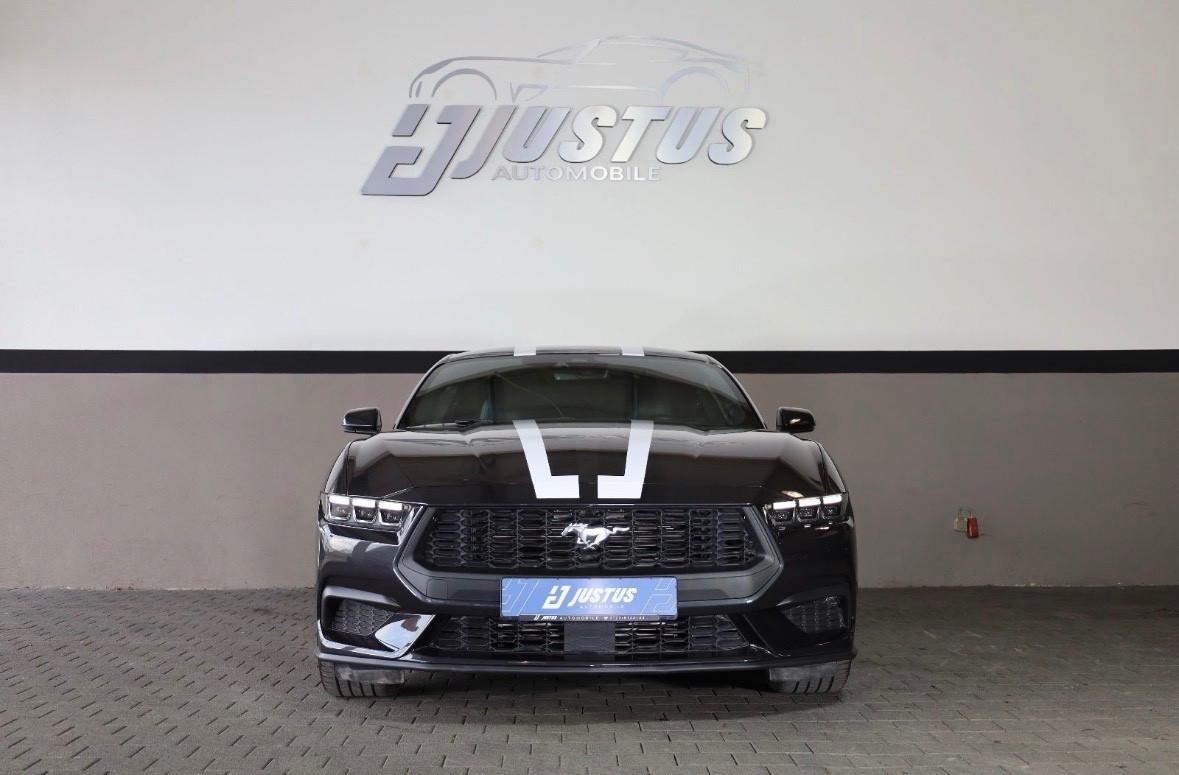 Ford Mustang 317cv 2024