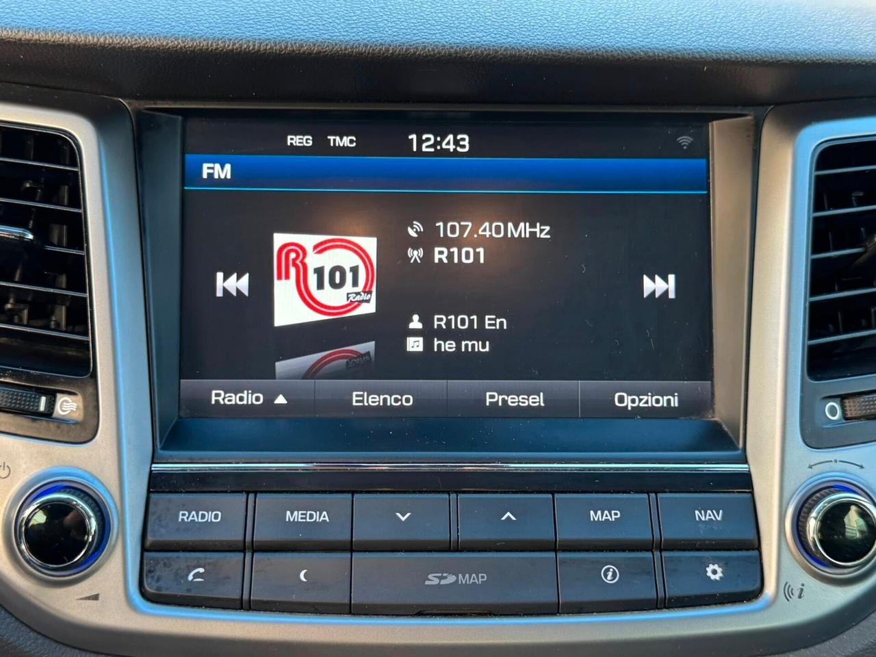 HYUNDAI TUCSON 1.7 CRDI 115 CV. 2WD NAVI+CERCHI+RETROCAMERA