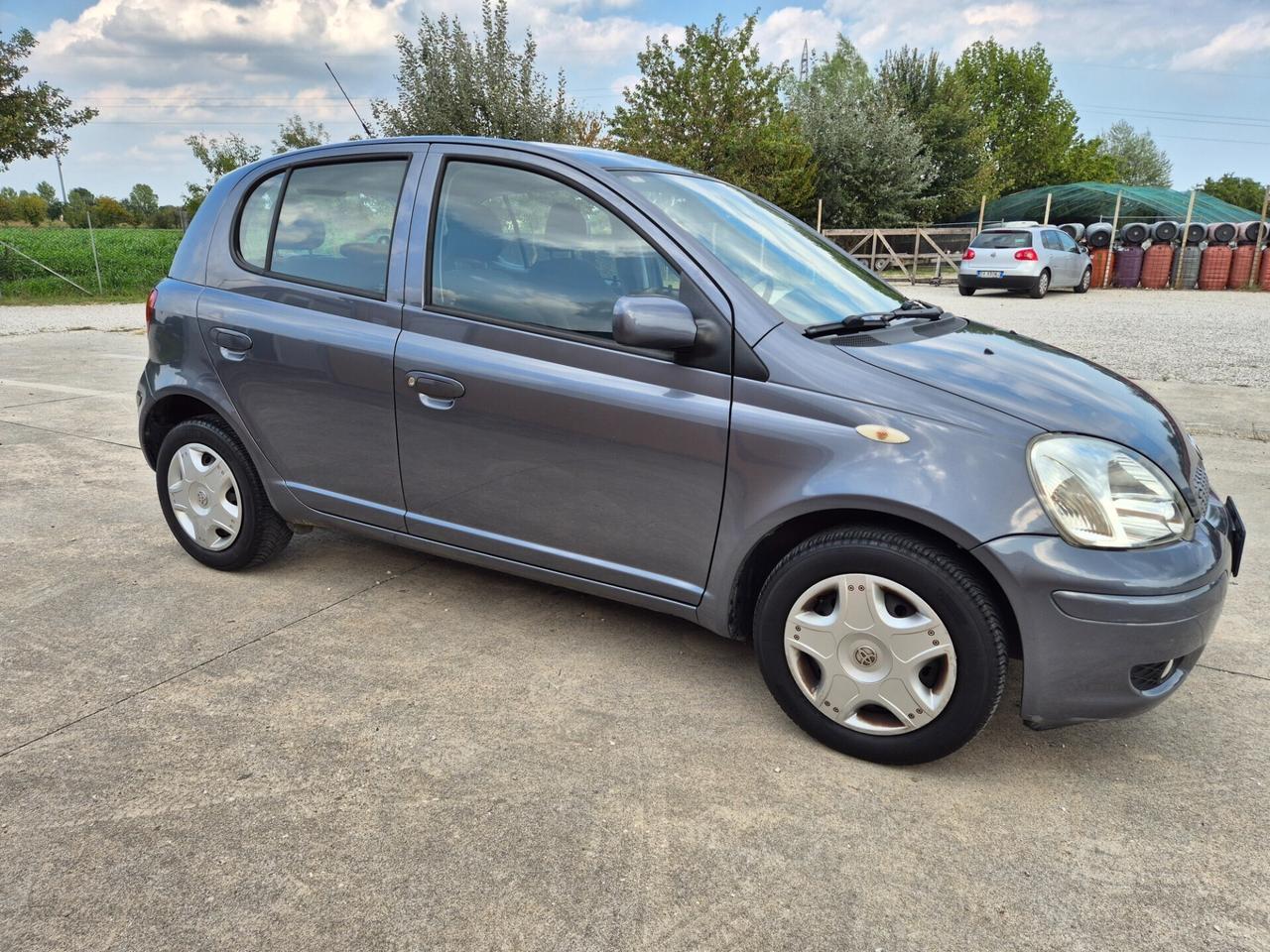 Toyota Yaris 1.0i 16V cat 5 porte Expo