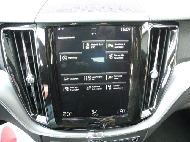 VOLVO XC60 2.0 D AWD Geartronic Business Plus Hybrid autom.