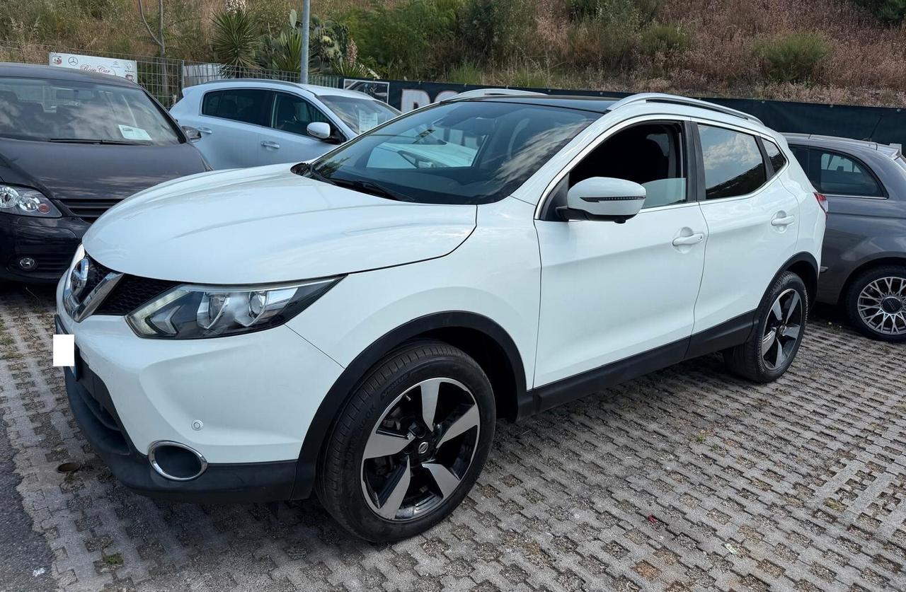 Nissan Qashqai 1.5 dCi Tekna-03/2015
