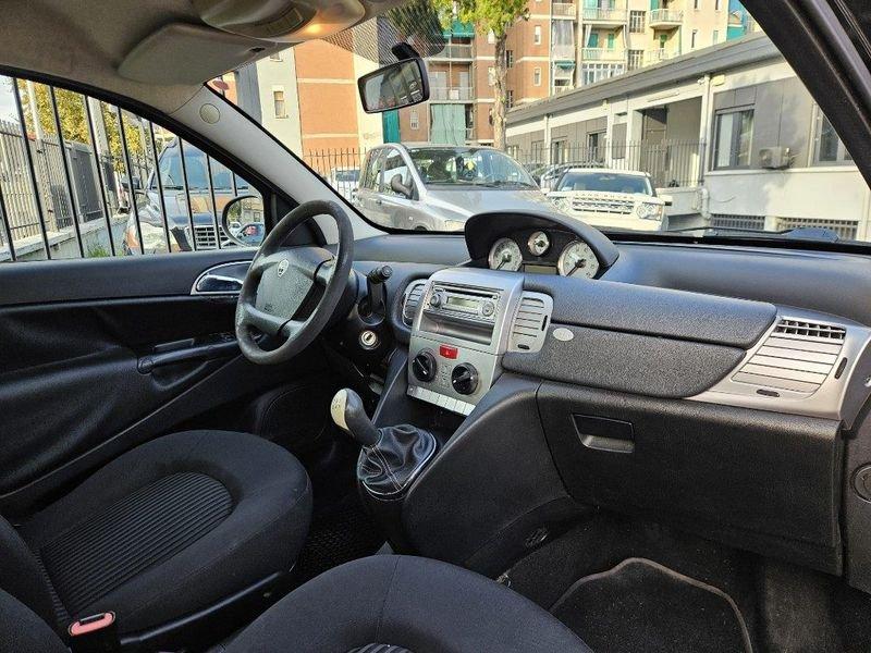 Lancia Ypsilon 1.3 MJT 75 CV