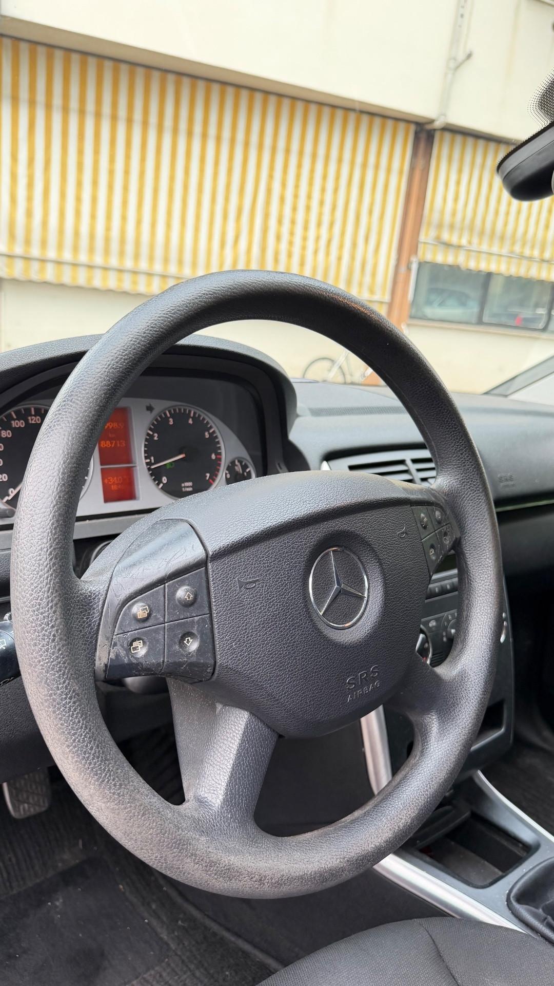 Mercedes-benz B 180 BlueEFFICIENCY Sport