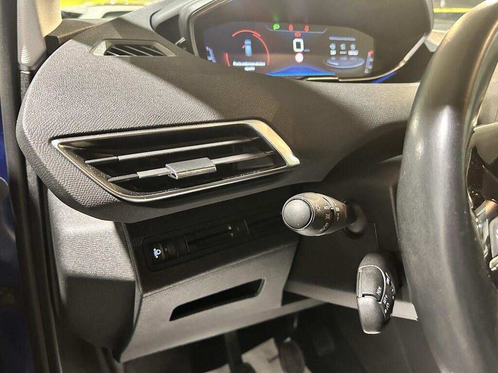 Peugeot 3008 1.5 BlueHDi Business