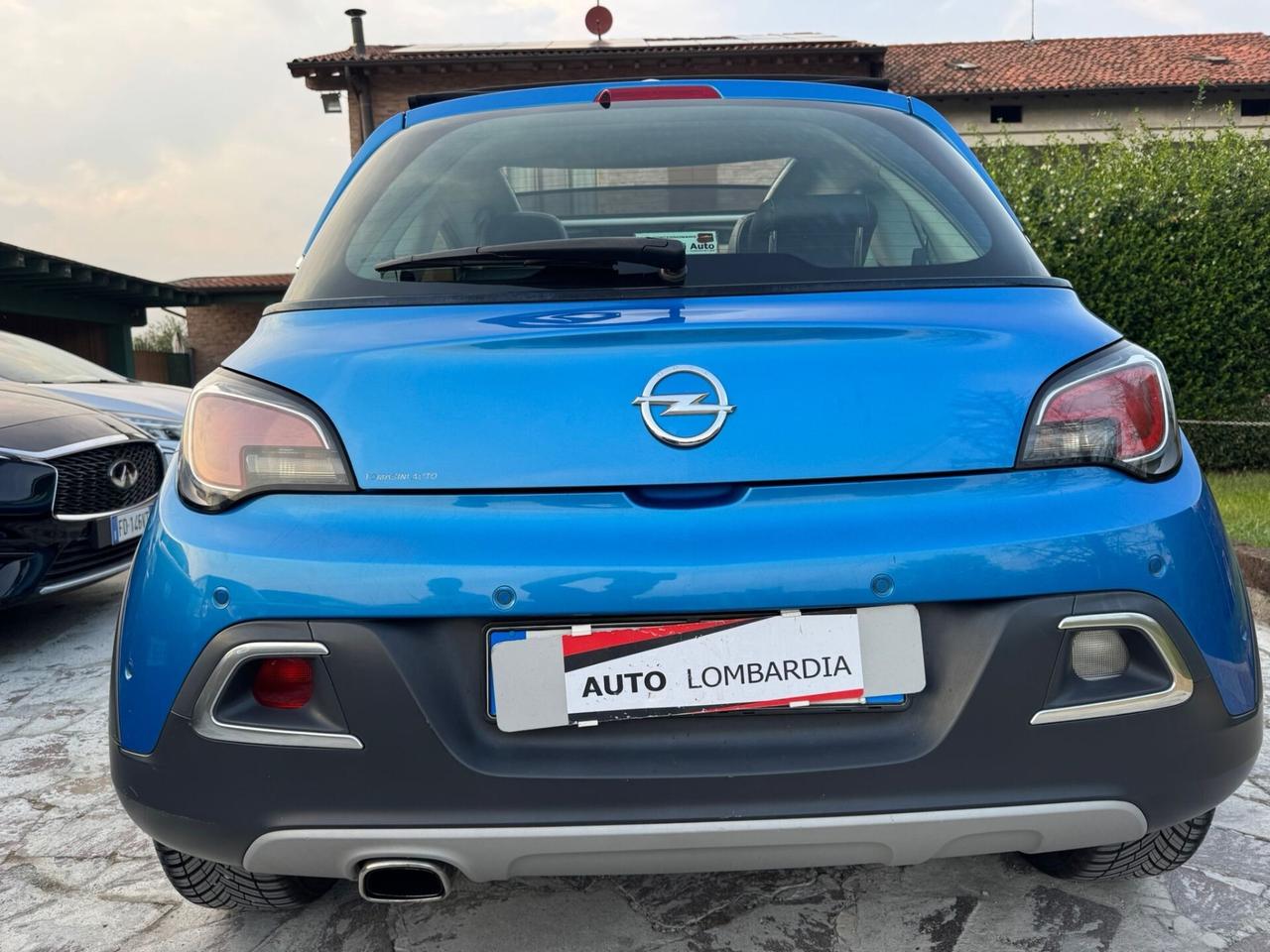 Opel Adam Rocks 1.2 70 CV Unlimited neopatentato