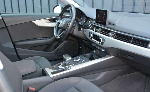 Audi A4 Avant 35 2.0 tdi Design 150cv s-tronic