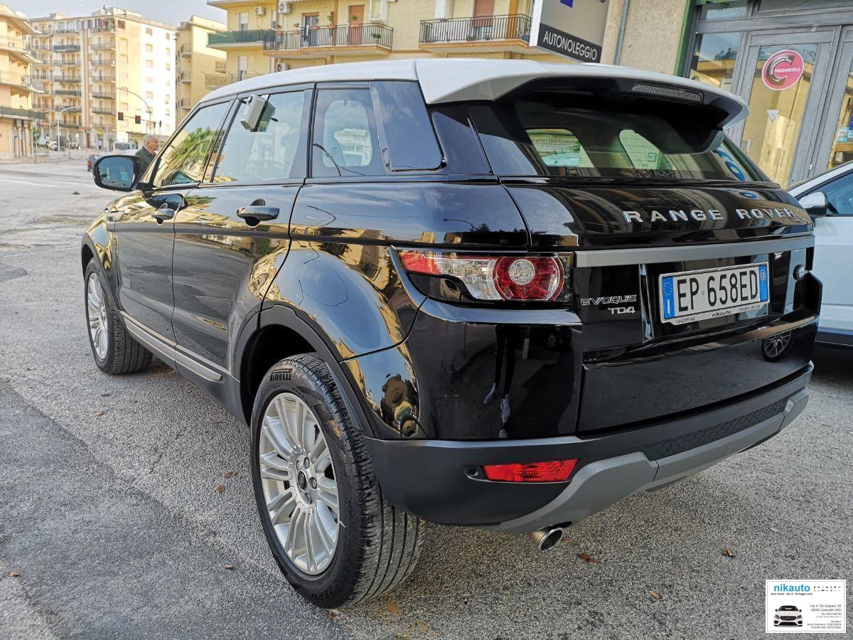 LAND ROVER Range Rover Evoque 2.2 TD4 150 CV Pure