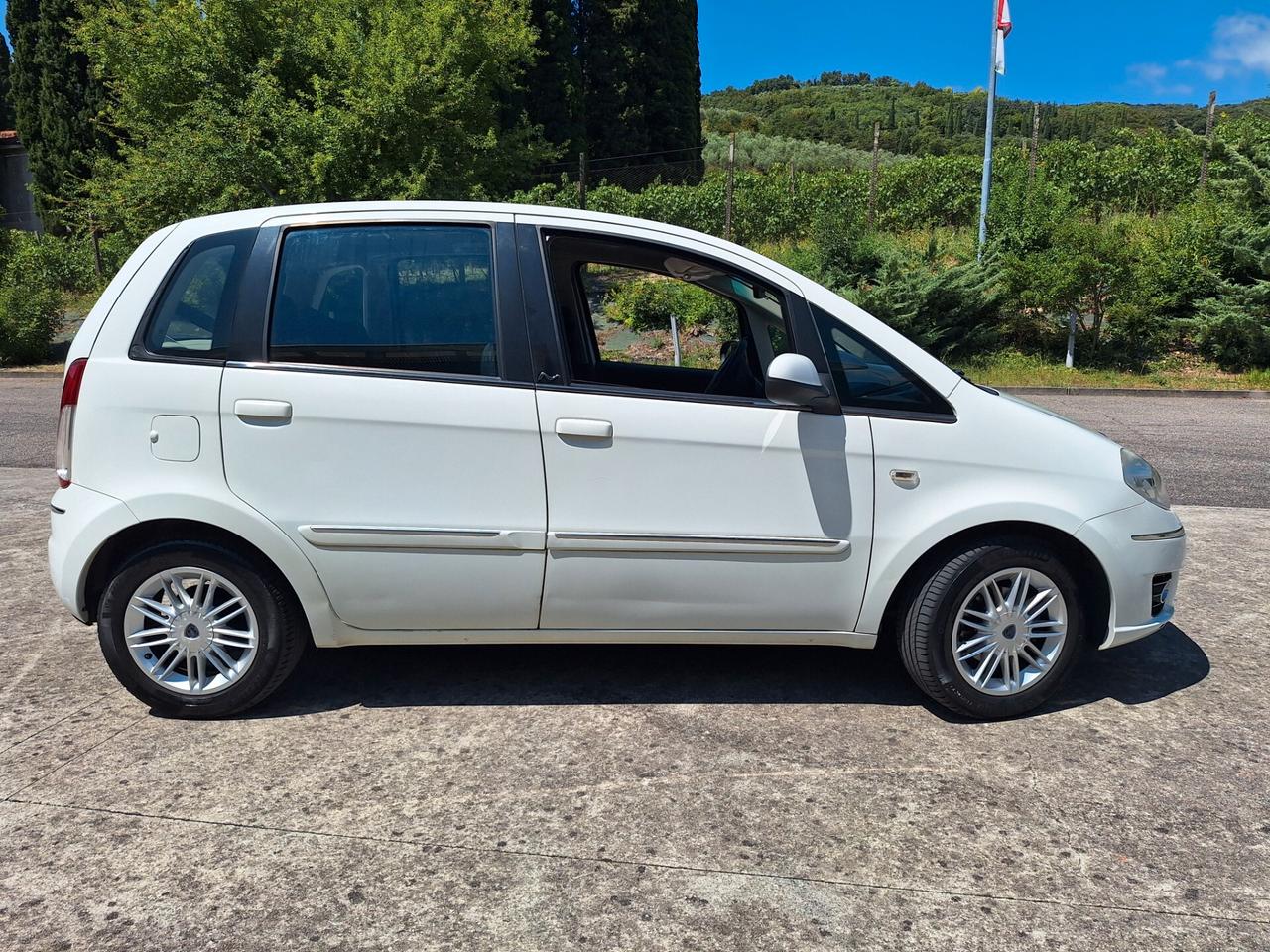Lancia MUSA 1.4 BENZINA DISTRIBUZIONE NUOVA