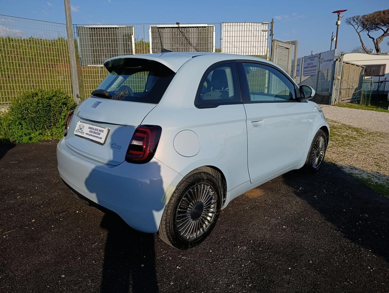 Fiat 500 42 kWh La Prima