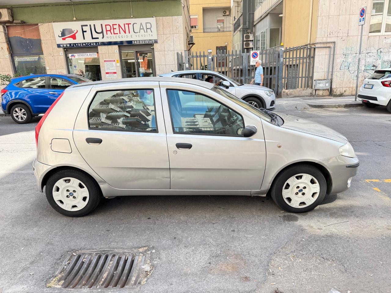 FIAT PUNTO 1.3 MULTIJET DIESEL – 5 PORTE – CLIMATIZZATA