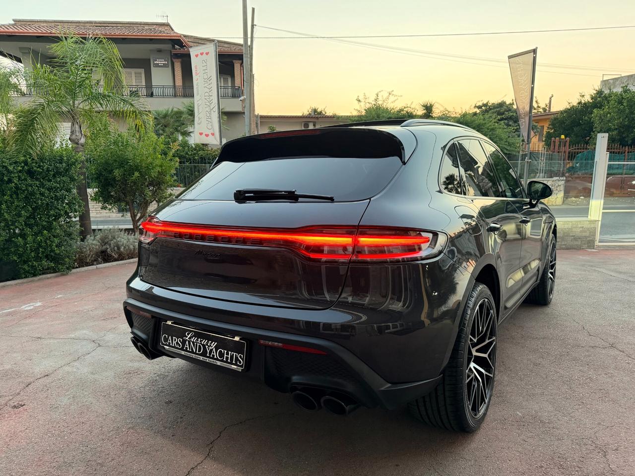Porsche Macan 2.0 265- PASM-TETTO-MY 22-IPER FULL