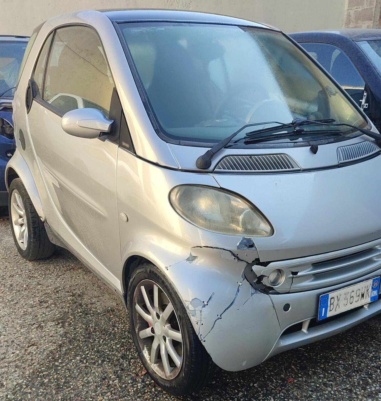 Smart 600 adatta a NEOPATENTATI con motore km 15000