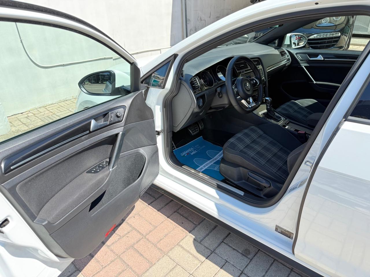 Volkswagen Golf GTD DSG Sport Edition