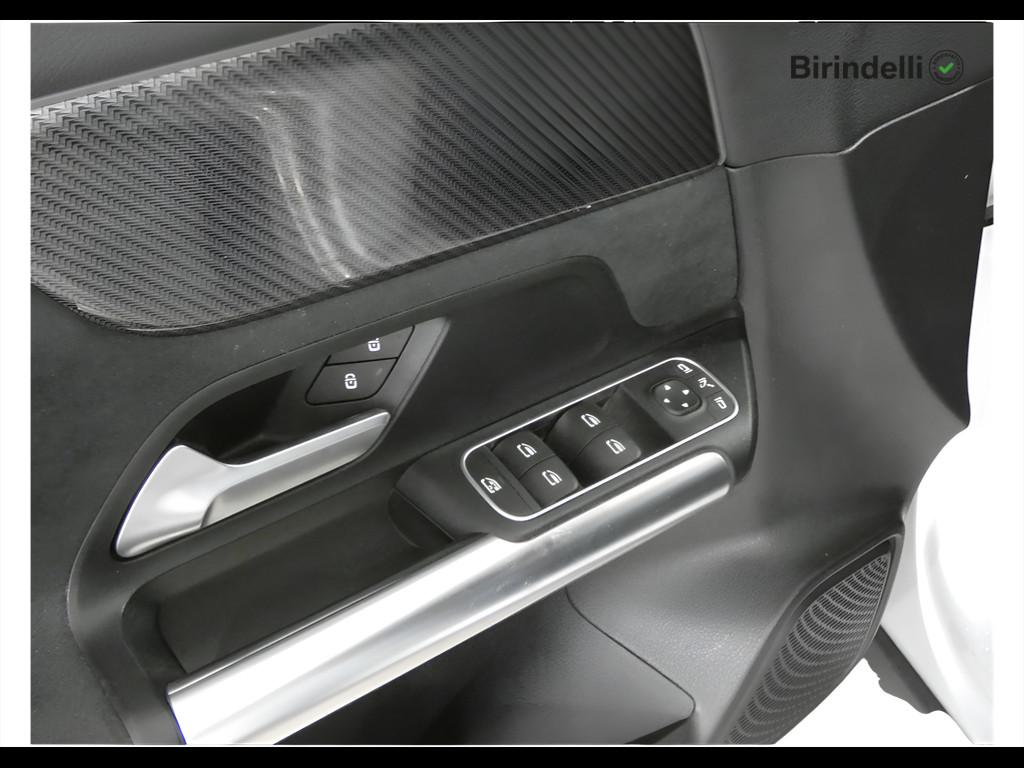 Mercedes-Benz GLA (H247) - GLA 180 d Automatic Premium