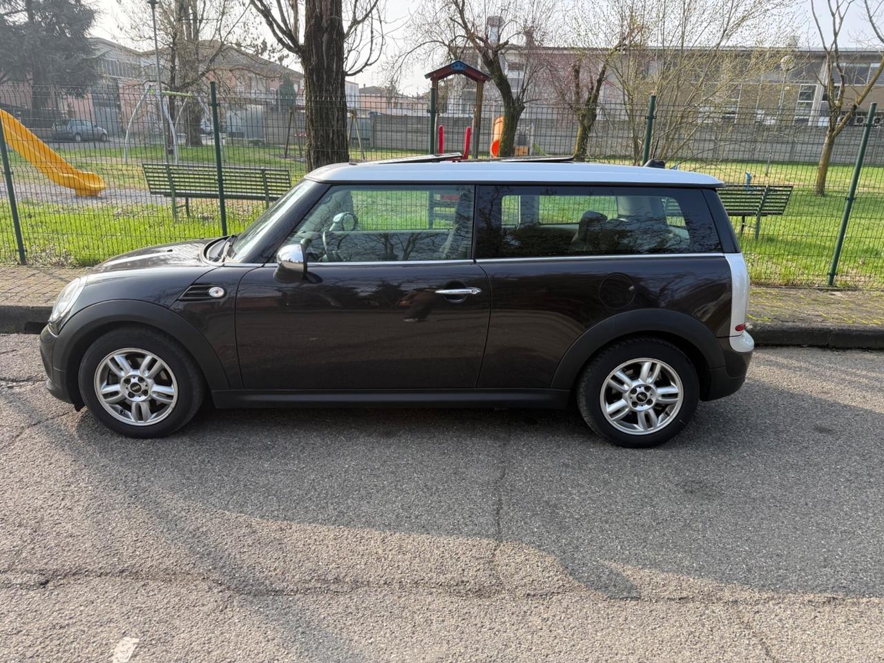 Mini Cooper Clubman AUTOMATICA-2013 BENZINA 1.6