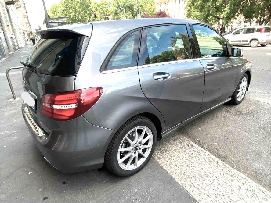 Mercedes-benz B 180 d Automatic Executive NAVY PREZZO REALE