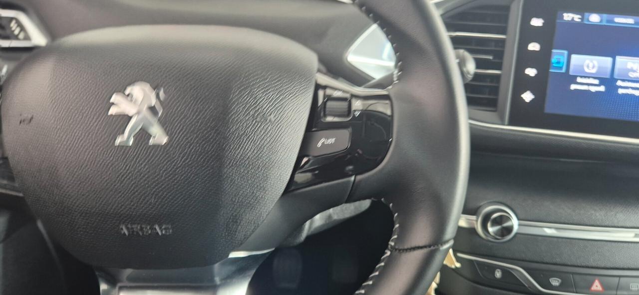 PEUGEOT 308 1.2 110CV 7.000 KM 09/2016