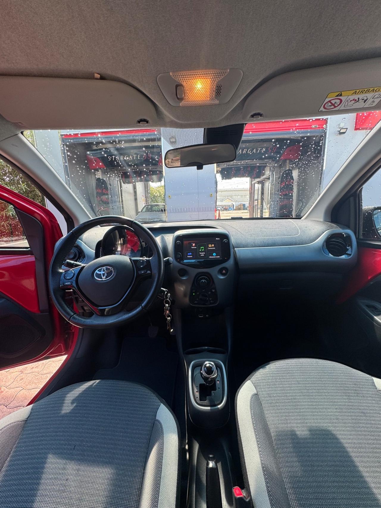 Toyota Aygo Connect 1.0 VVT-i 72 CV 5 porte x-clusiv MMT