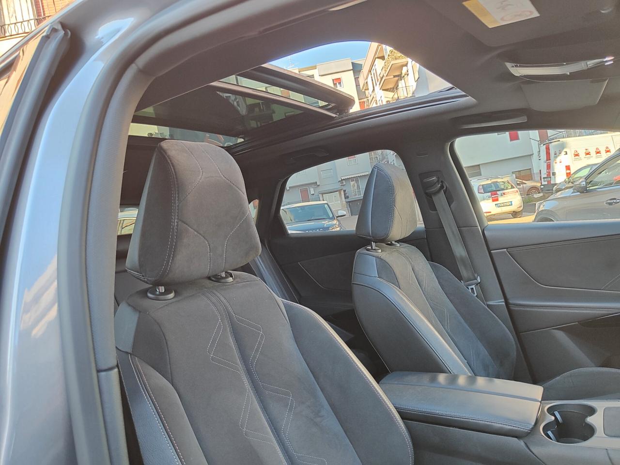 DS 7 Crossback Performance Grand Chic 1.5 BlueHDi * TETTO * NAVI * PELLE * Garantita 12 Mesi