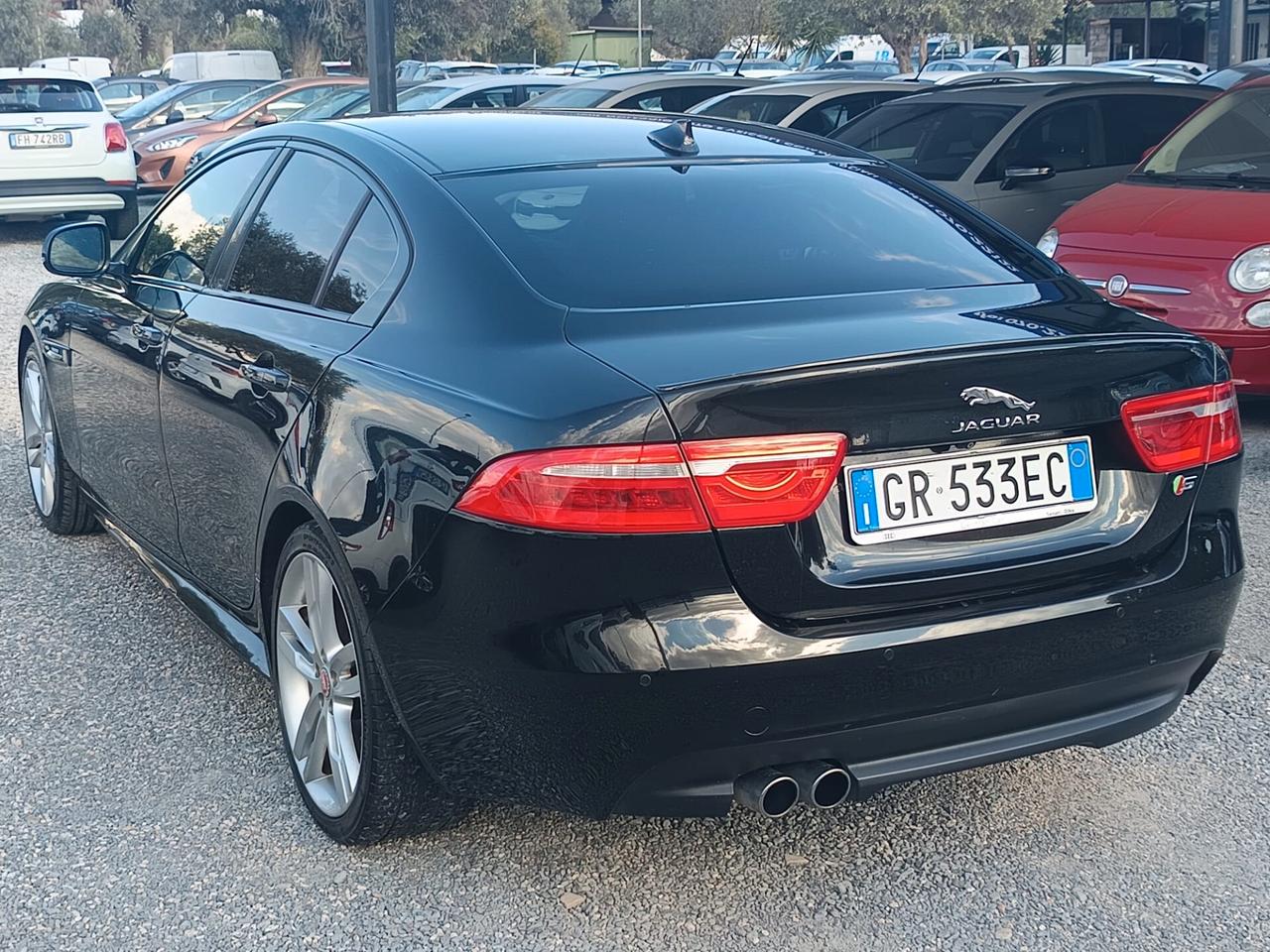Jaguar XE 2015 - 2.0 D Turbo 180CV aut. R-Sport LB AUTOMOBILI