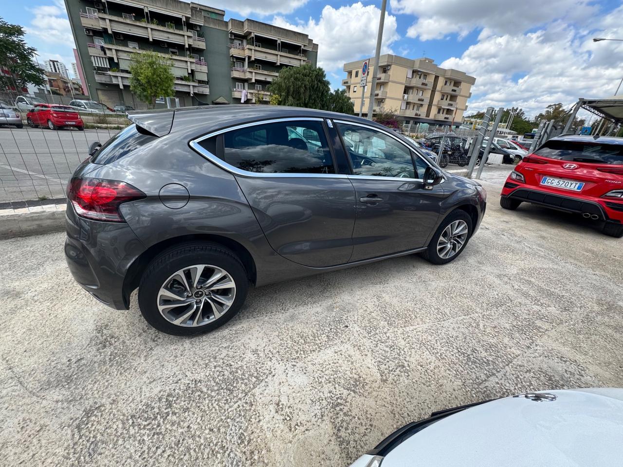 Ds DS4 DS 4 BlueHDi 120 S&S Sport Chic Prezzo Promo Finanziamento