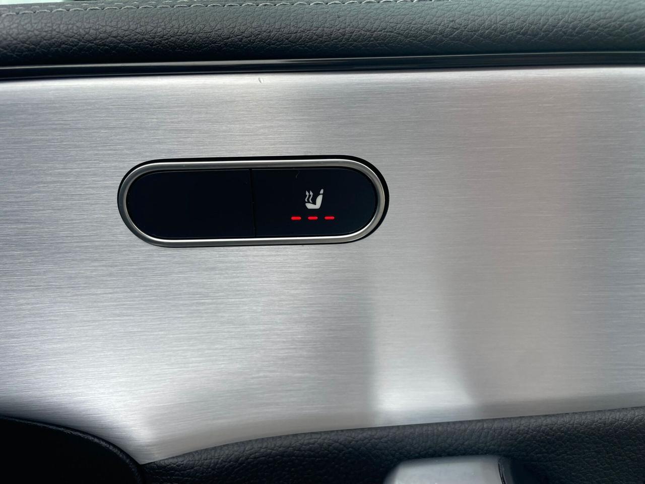 MERCEDES CLASSE A 180d PREMIUM AMG LINE *TETTO*