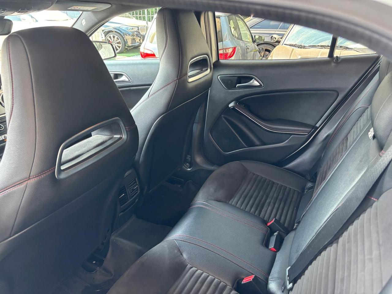 Mercedes-benz GLA 200 d Automatic Premium