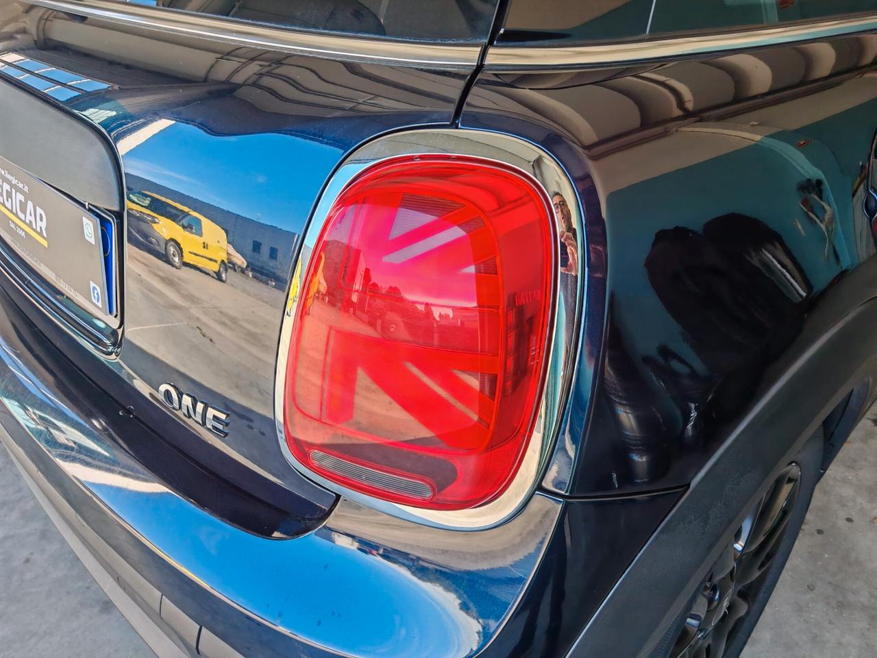 Mini 1.5 BENZINA OK NEOPATENTATI KM VERI GARANZIA