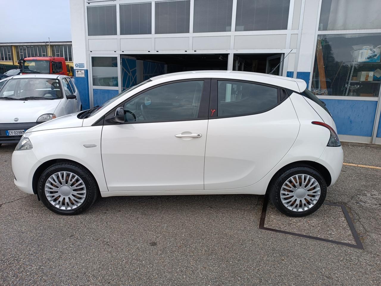 Lancia Ypsilon 1.2 69 CV 5 porte Elle