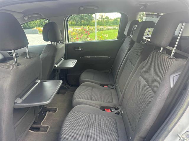 PEUGEOT 5008 1.6 HDi 112CV 7posti senza nessun lavoro da fare