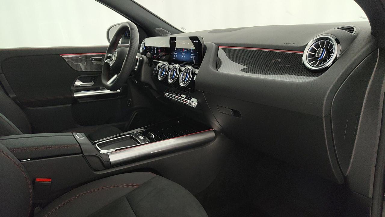 Mercedes-Benz GLA 200 d automatic