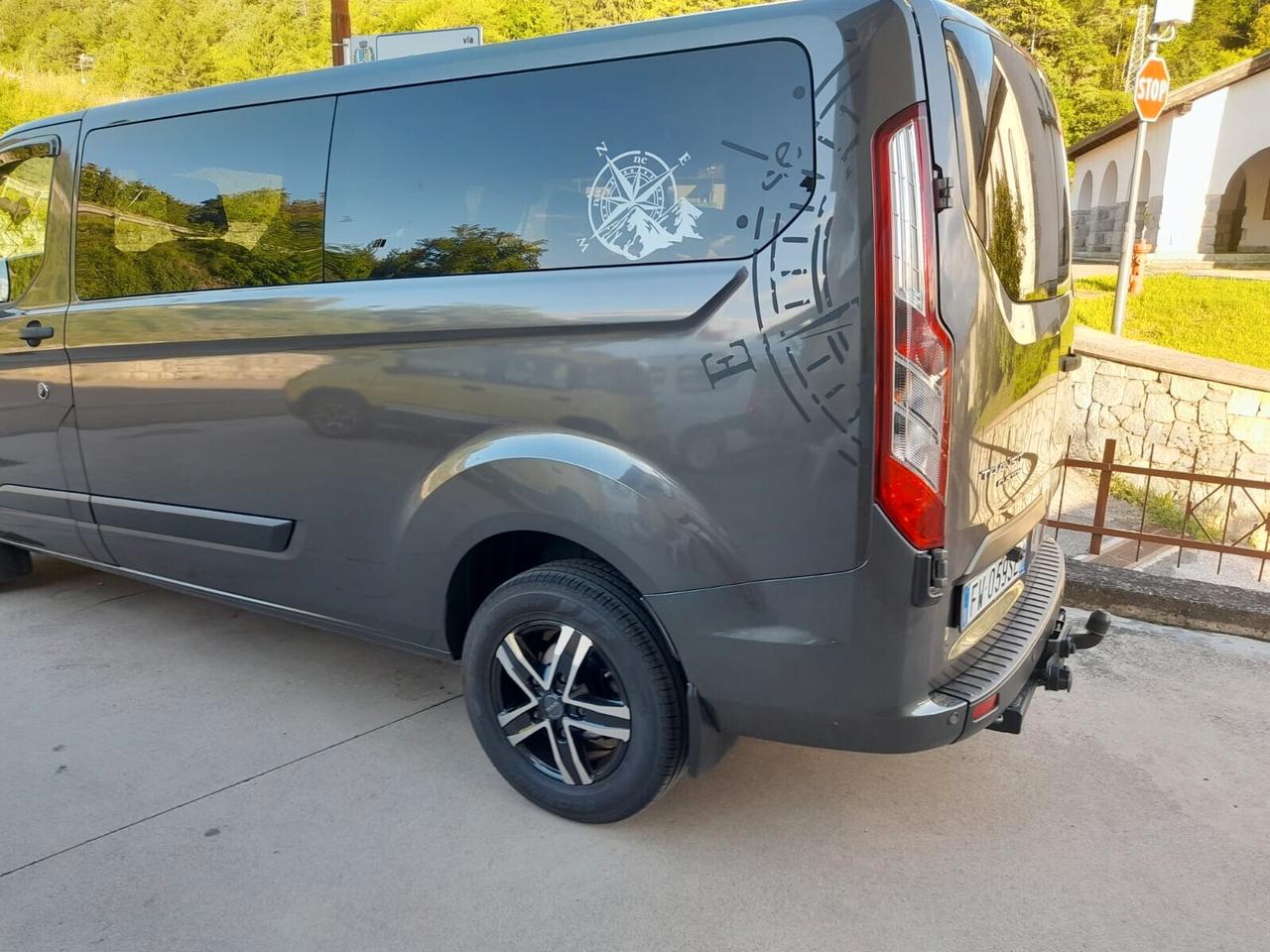 Ford Transit Custom 9 POSTI 320 2.0 TDCi Combi Trend