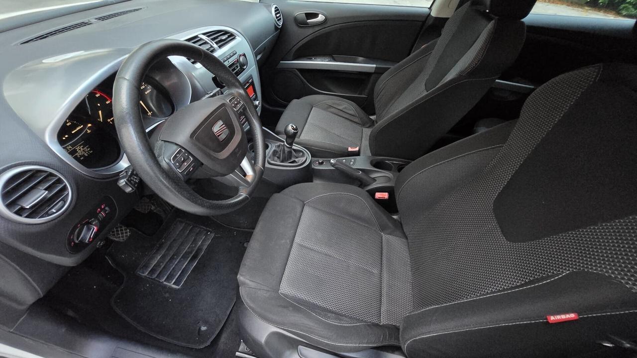 Seat Leon 1.6 TDI Copa x Neopatentati