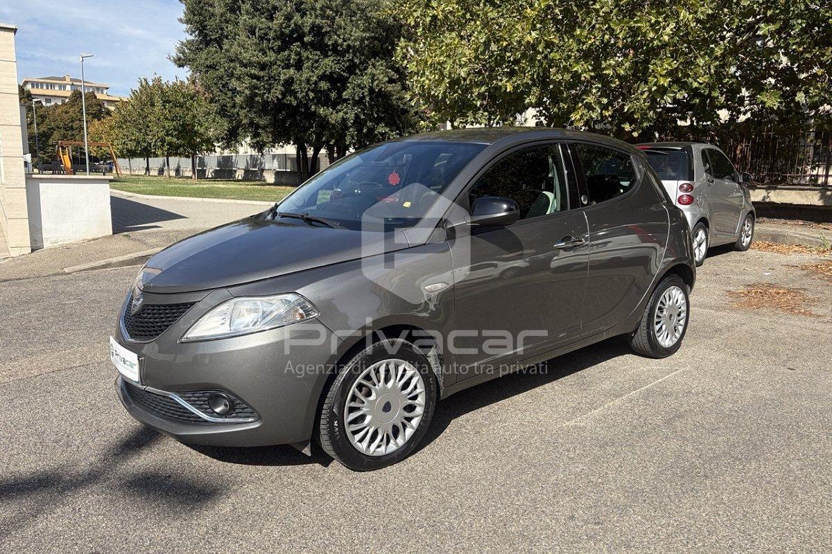 LANCIA Ypsilon 1.2 69 CV 5 porte GPL Ecochic Gold